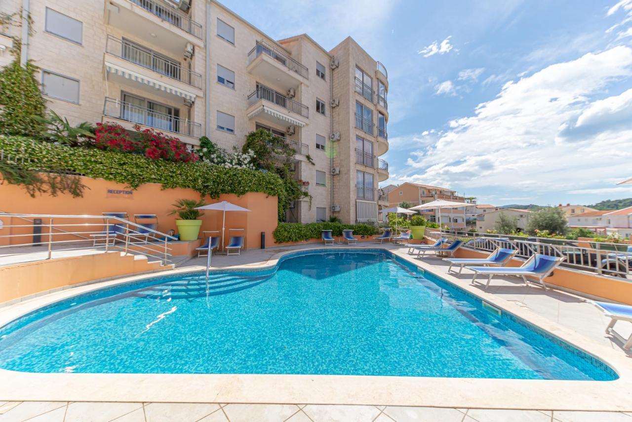 Petrovac Bay Apartments エクステリア 写真